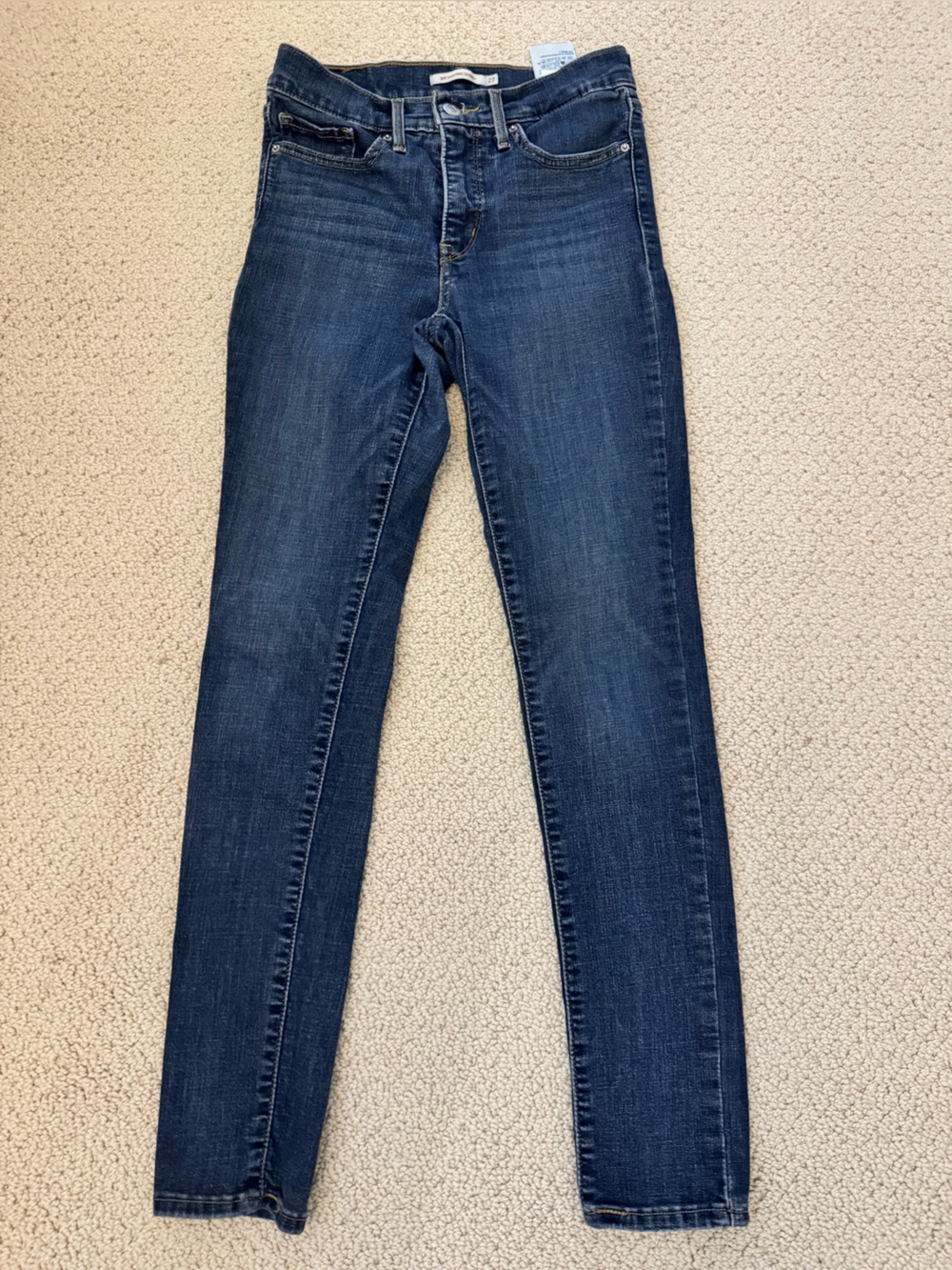 Levi’s 311 shaping skinny Classic Women's Dark Blue Jeans like new! Size 27